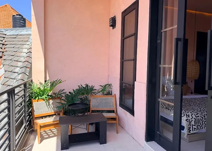 Aparthotel Casa Ateliero